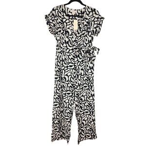 NWT Monteau L Black White Floral Print Short Sleeve Jumpsuit Boho Minimalist